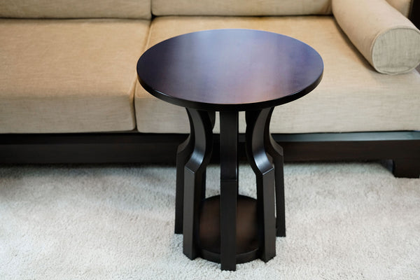 Pigna Beistelltisch von oben vor dem Sofa