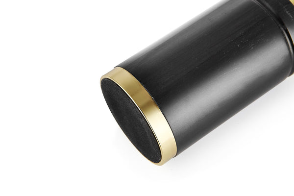 der untere Teil und der Boden des Seifenspenders