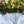 Laden Sie das Bild in den Galerie-Viewer, Blumenarragement in einer Straße in Tokyo
