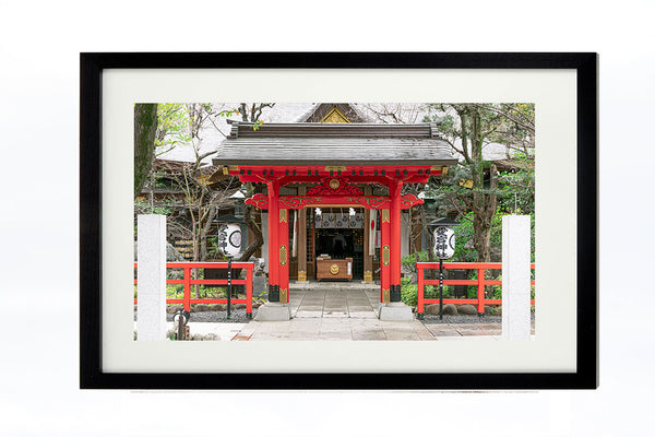 Foto mit Rahmen: Kleiner Schrein in Tokyo (60x40cm)