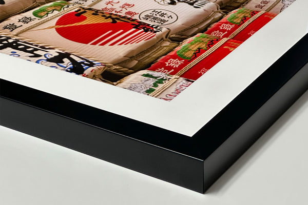 Foto mit Rahmen: Sakefässer in Tokyo (60x40cm)