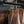 schmale Kleiderbügel in der Garderobe